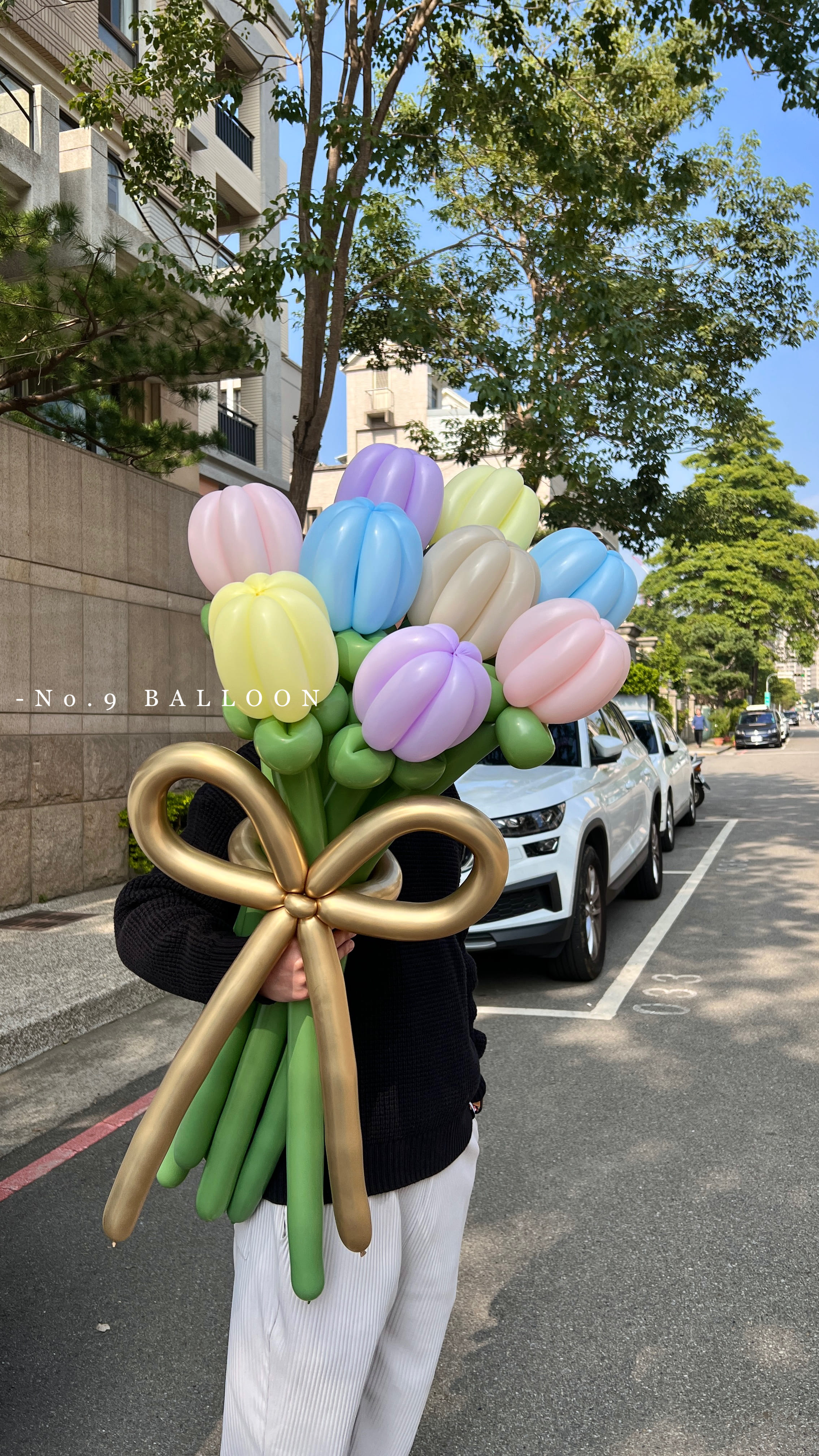 台中氣球花束,台中氣球,台中氣球零售,台中氣球外送,台中氣球佈置,氣球鬱金香,鬱金香花束